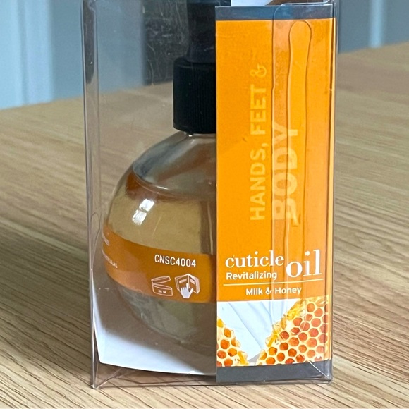 Cuccio Naturale Milk and Honey Cuticle Oil - New in Box - Picture 10 of 11